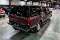 1996-Chevrolet-Suburban-Red Maple Metallic-3GNFK16R3TG160347-37.jpg